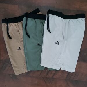 Bundle Adidas Shorts, Size M